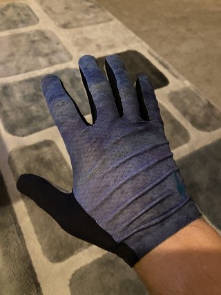 Grail Glove Back