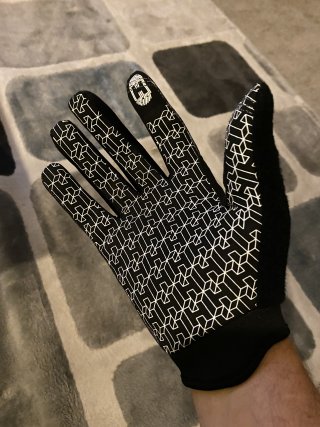 Sky Razzle Gloves Palm