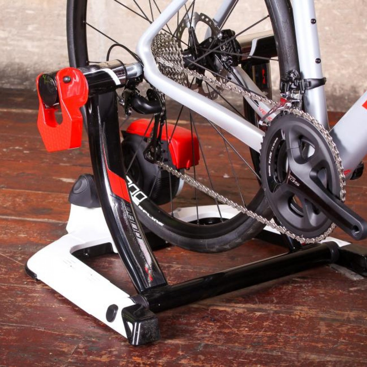 Elite qubo power hotsell fluid turbo trainer